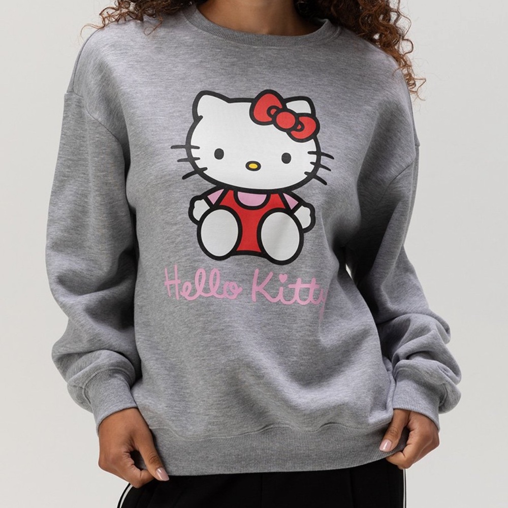 Hello Kitty Gray and White Graphic Crewneck Sweatshirt